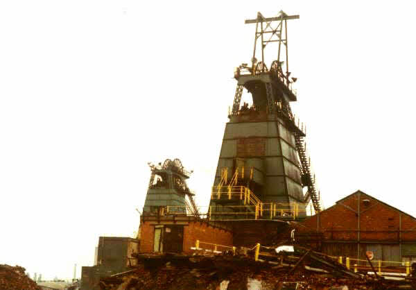 Bolsover Colliery Copyright © Stuart Tomlins and licensed for reuse under this Creative Commons Licence