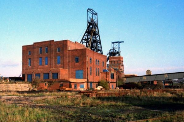 Barnburgh Main Colliery Copyright © L Hirst and used with his kind permission