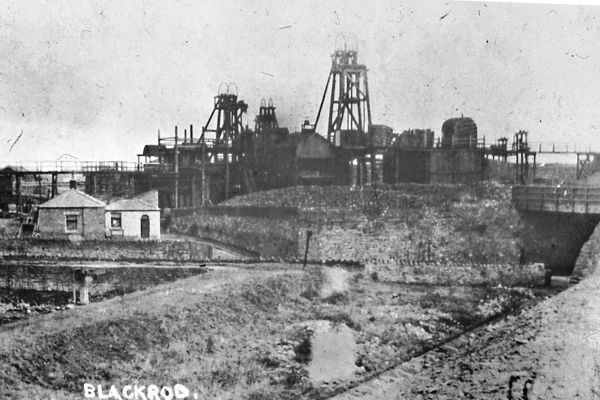Scot Lane Colliery 1920s Used with kind permission of Pitheadgear