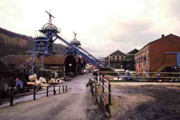 Six Bells Colliery 1989 Copyright © Chris Allen and licensed for reuse under this Creative Commons Licence