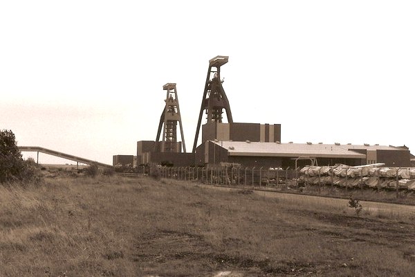 Thorne Colliery 1989 Copyright © Siobhan Brennan-Raymond and licensed for reuse under this Creative Commons Licence